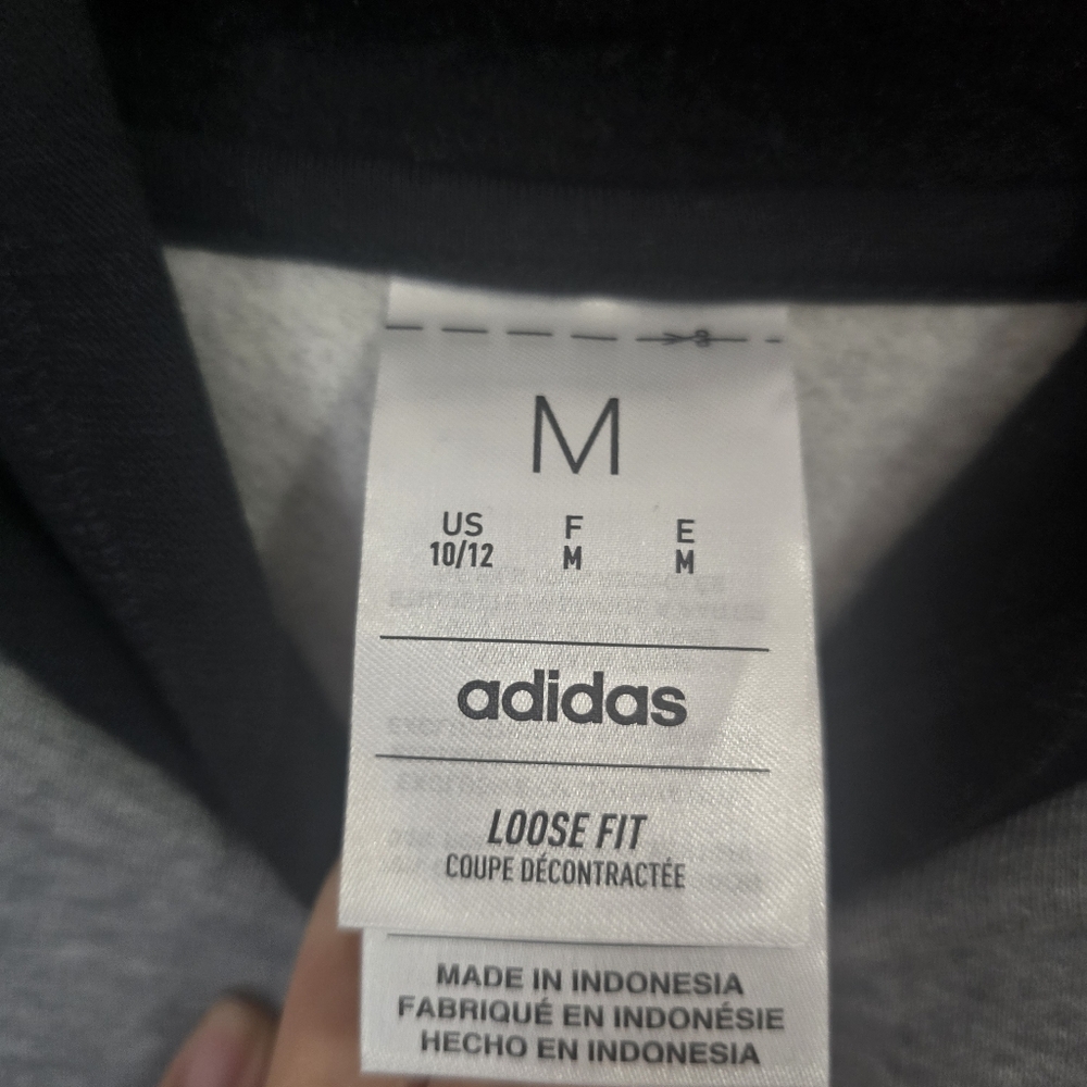 Adidas Gray and Black Sweatshirt with Raglan Sleeves - Picture 8 of 9